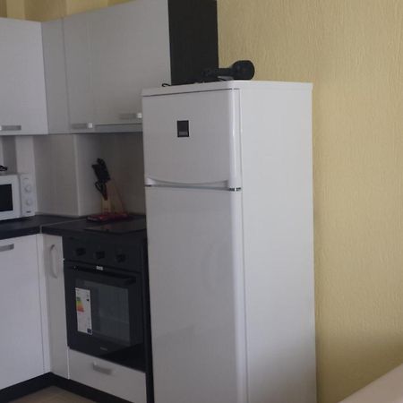 Yana Apartments Sandanski Oda fotoğraf